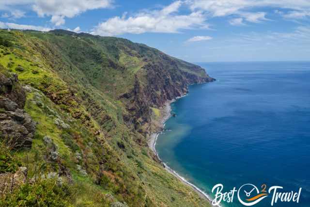 Miradouro do Fio with its stunning coast an the blue sea