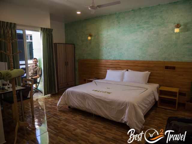 Our huge double room with balcony in Omadhoo.