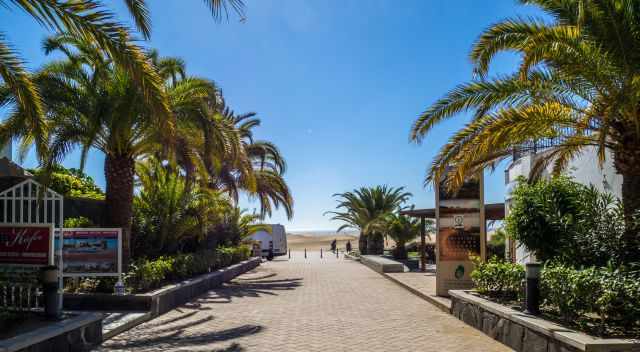 Wheelchair accessible until the Maspalomas Dunes Outlook