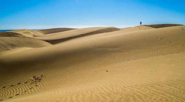 Maspalomas Dunes and just one person