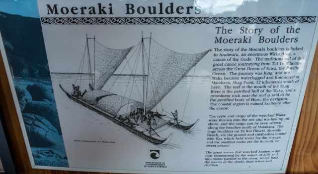 The entire Maori Legend about the Moeraki Boulders - Info Board