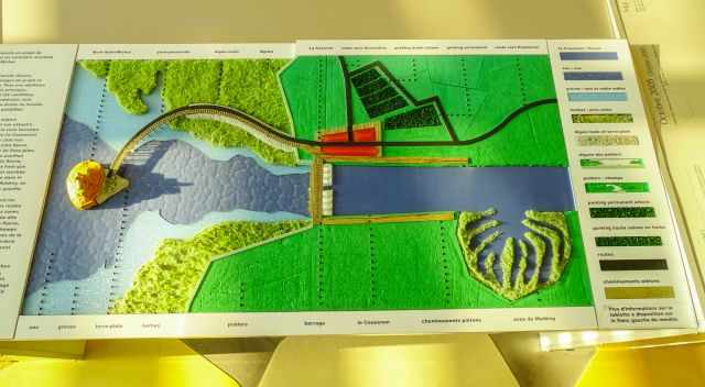 A model of the Mount showing the different vegetation zones