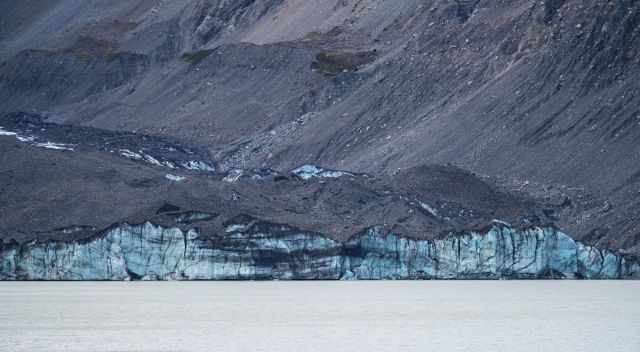 Hooker Glacier and Hooker Lake