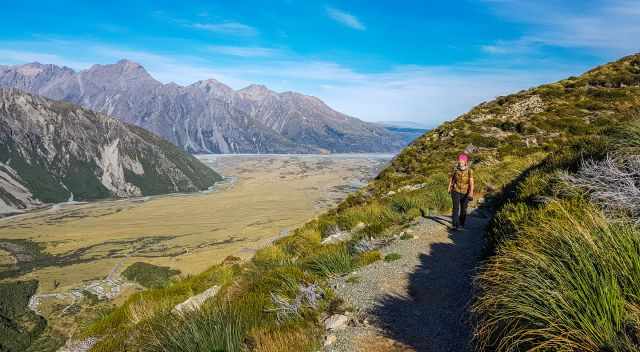 The view from the Mueller Hut trail down into the valley and Tasman River bed