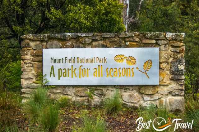 The official National Park sign - "A park for all seasons"