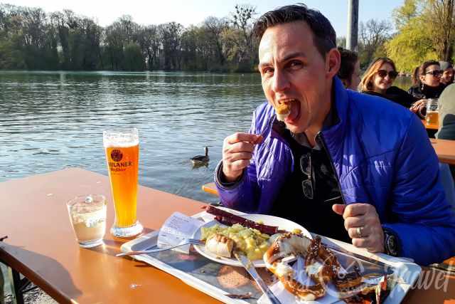 English Garden - Beer Garden with traditional food