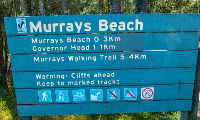 Murrays Beach direction sign