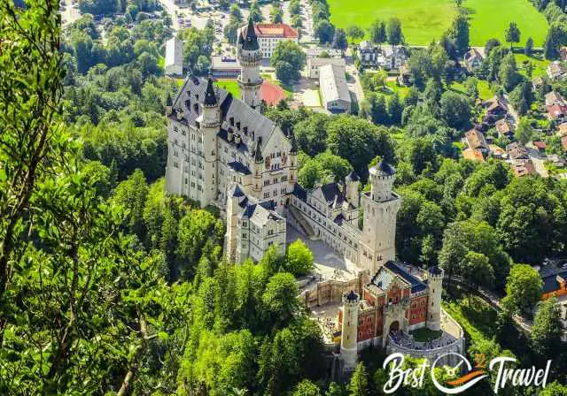 Zoom photo from Neuschwanstein inside from higher elevation