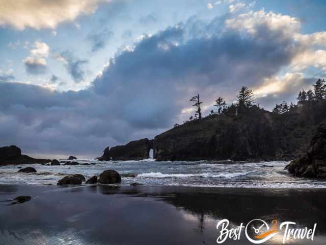 The breathtaking sunset at Second Beach