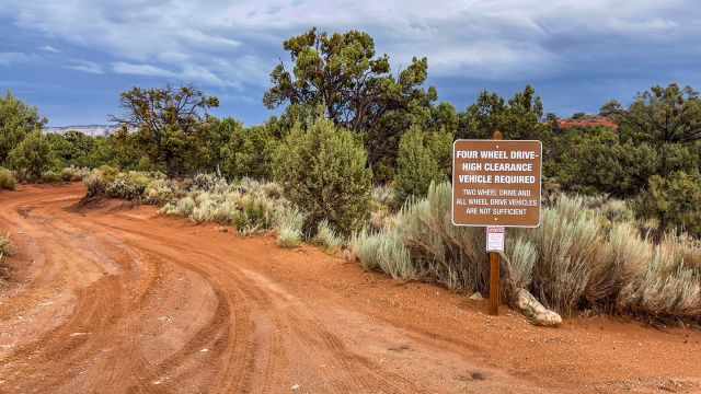 The beginning of the dirt road