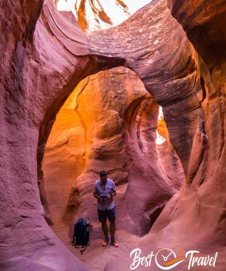 The Peek-A-Boo rock formation that looks like a deep going ear.