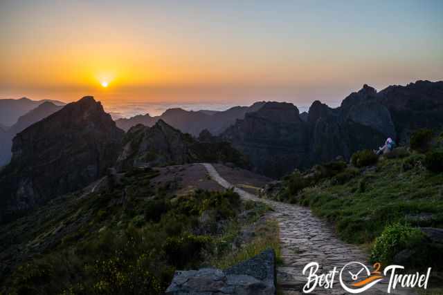 The sunset from Pico Arieiro above the clouds