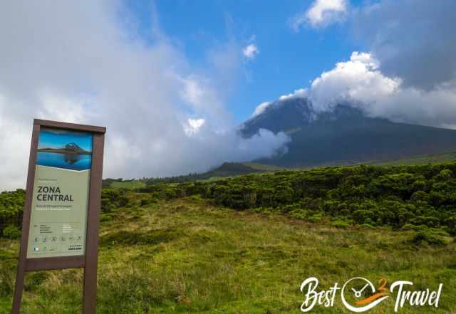 Pico half visible half in clouds from the central massif