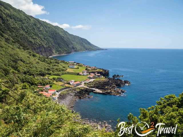 Faja das Almas and the sheer green cliffs