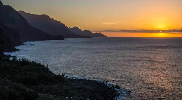 Sunset on higher elevations to Guayedra