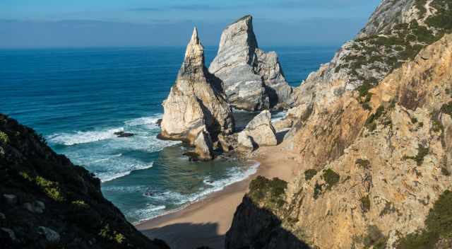 Ursa Beach Hike close to Lisbon