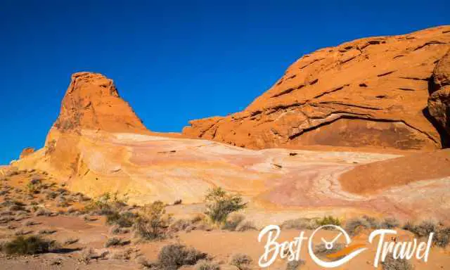 Red and pink sandstone rock formations