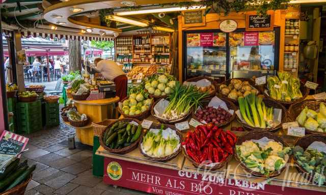 An organic food stall with veggies and Pestos