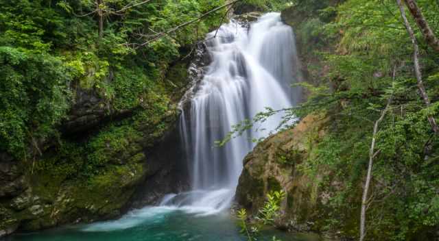 The waterfall at the end of the gorge.