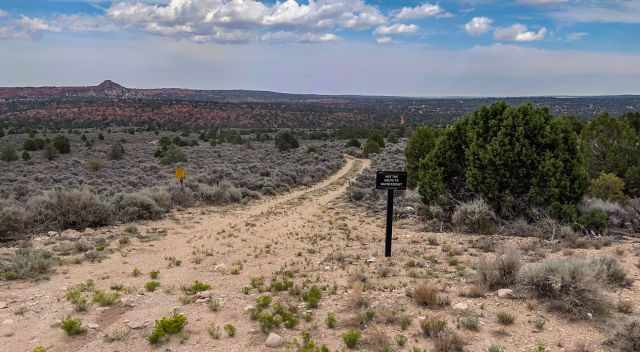 Signs indicating the correct road to White Pocket