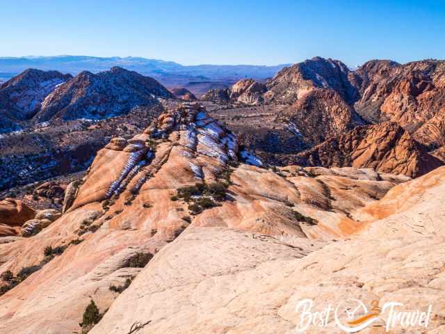 The view from Yant Flat down to the Candy Cliffs